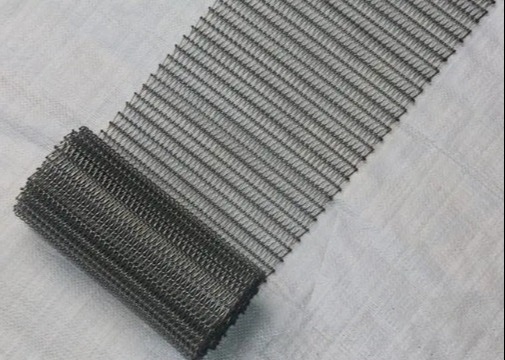 Ölbeständiges Mesh-Förderband Ausgewogenes Gewebe aus Edelstahl 304