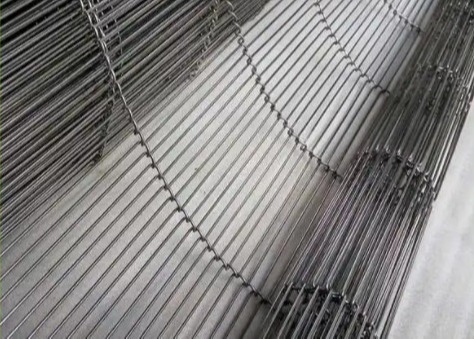 Edelstahl-Ebene Flex Wire Mesh Conveyor Belt des Nahrungsmittelgrad-304 für das Abkühlen