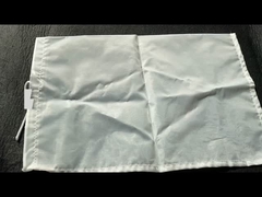 Nussmilchbeutel und Kaffeebeutel